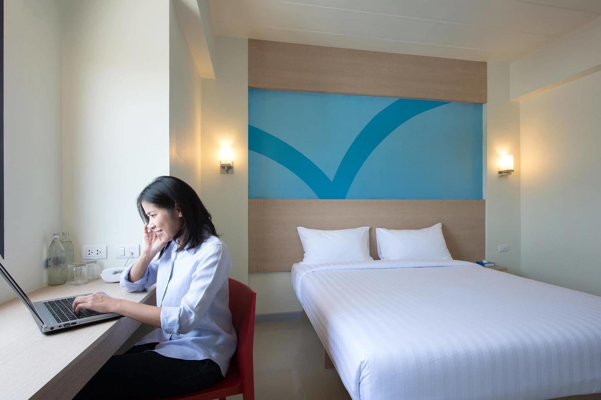 Hop Inn Phuket Exterior foto