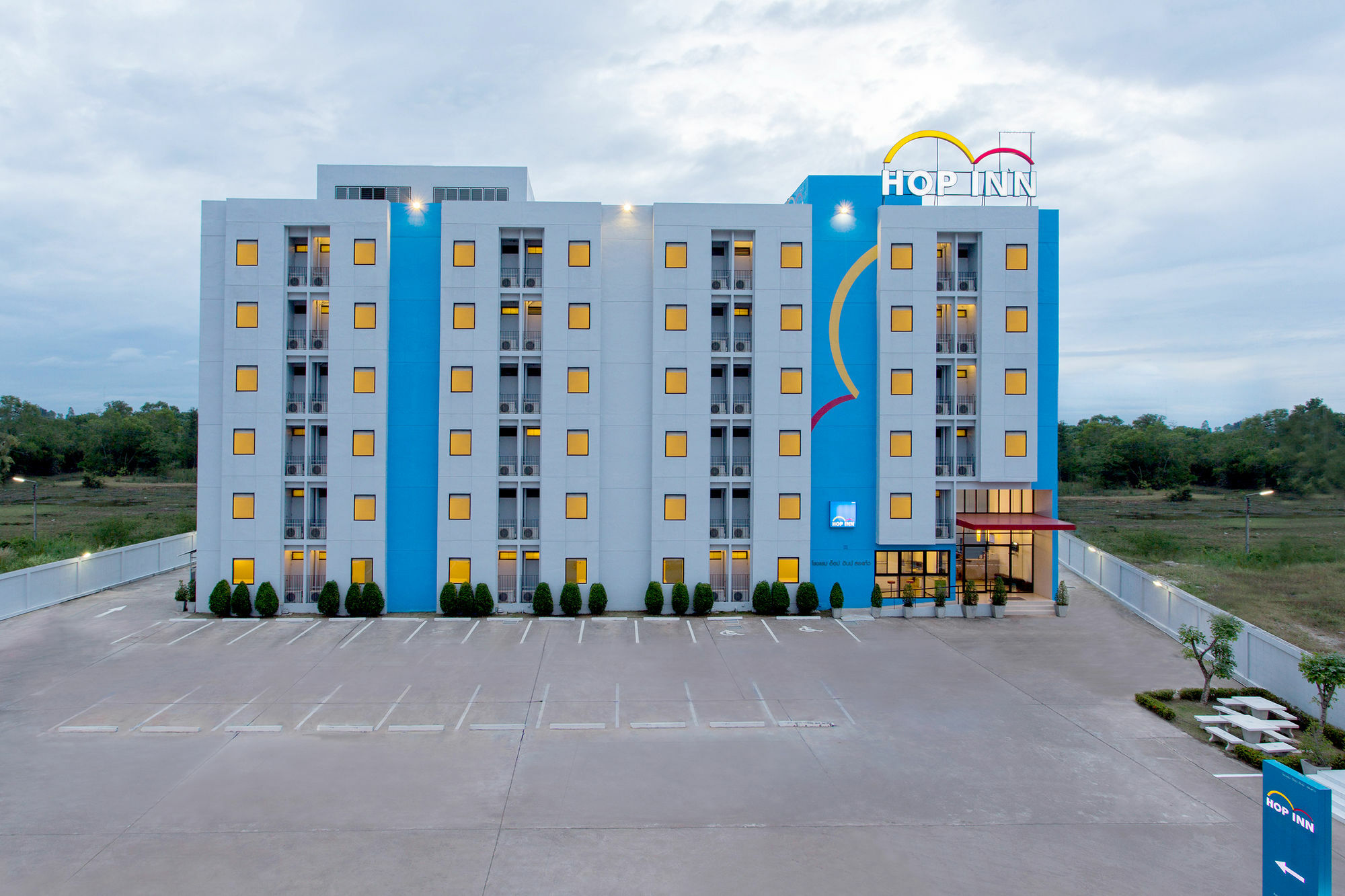 Hop Inn Phuket Exterior foto